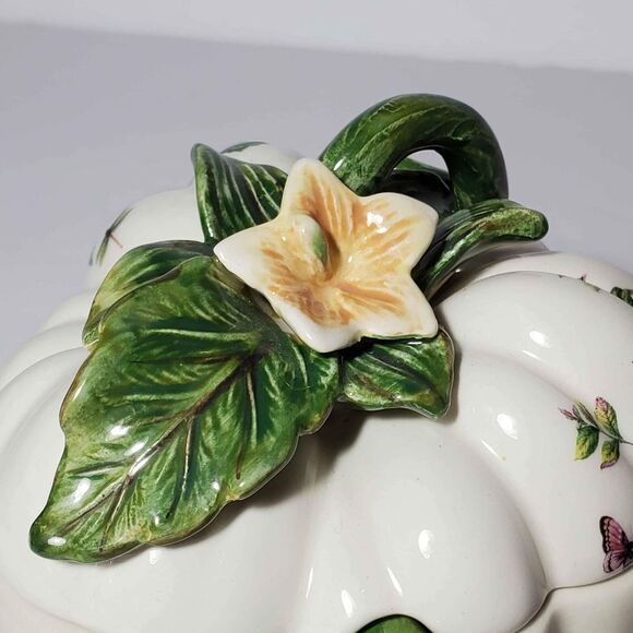 Kaldun and Bogle White Pumpkin Sugar Bowl and Spoon - Picture 6 of 8